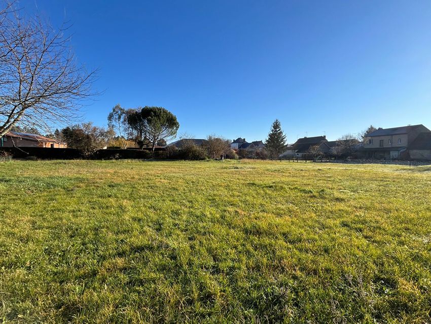 Image de terrain à Savignac-les-Églises