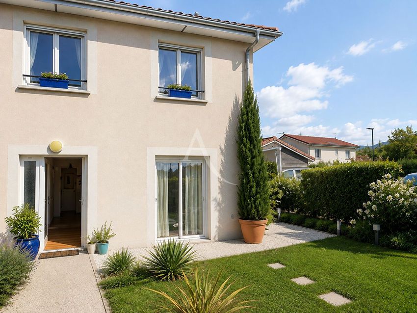Image Façade à  maison individuelle de Viry