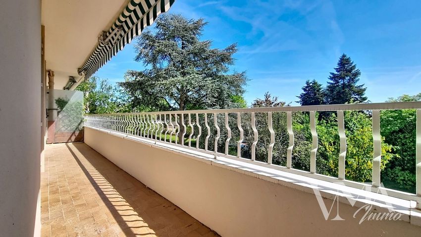 Image Terrasse à appartement de Champagne-au-Mont-d'Or