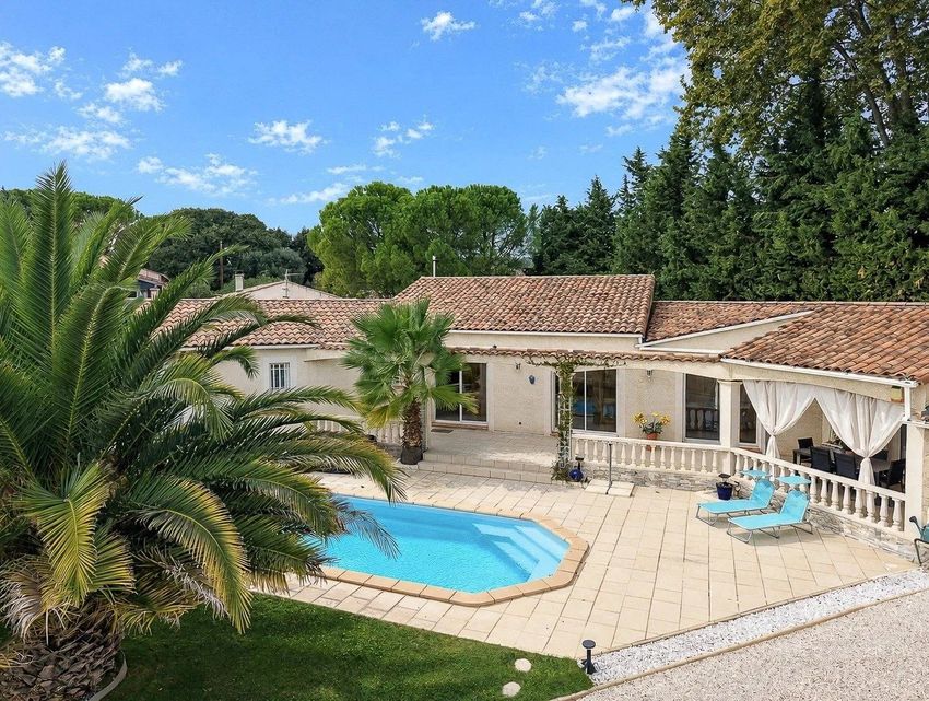 Image Piscine à  maison individuelle de Montaren-et-Saint-Médiers