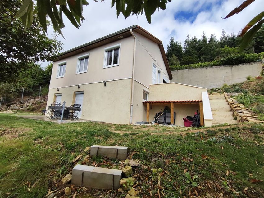 Image Façade à  maison individuelle de Yzeron