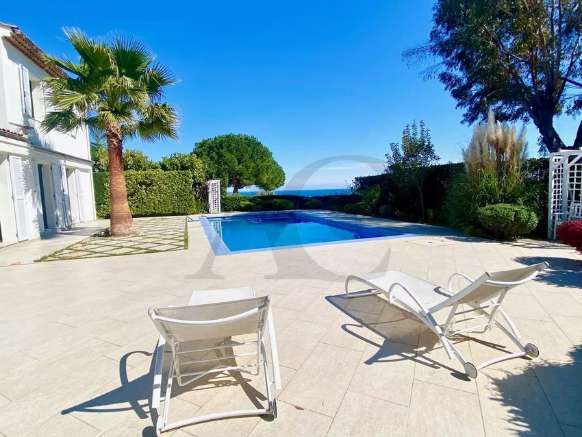 Image Piscine à  maison individuelle de Villeneuve-Loubet