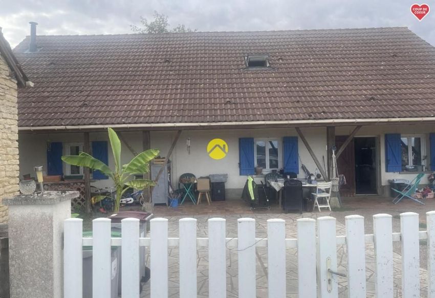 Image Façade à  maison individuelle de Charly