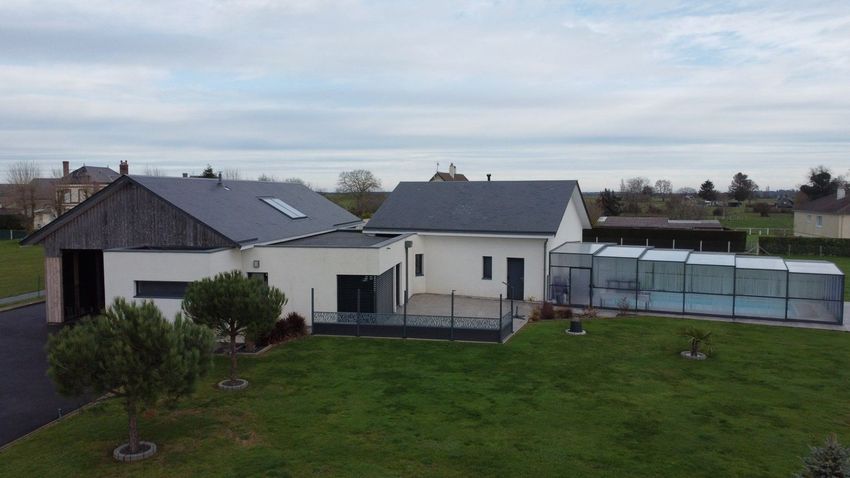 Image Façade à  maison individuelle de Plasnes