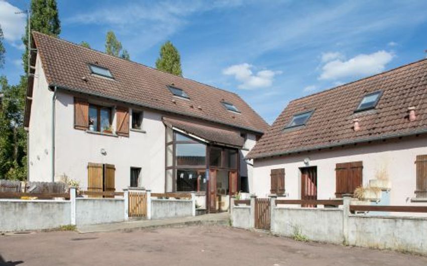 Image Façade à appartement de Nérondes