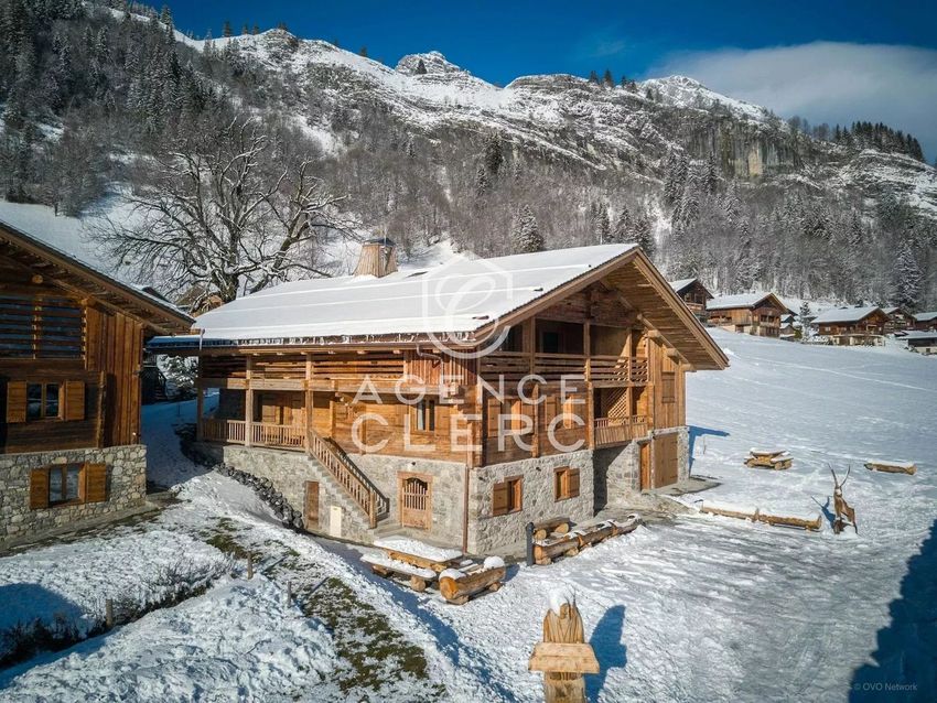 Image Façade à  chalet de montagne de Le Grand-Bornand