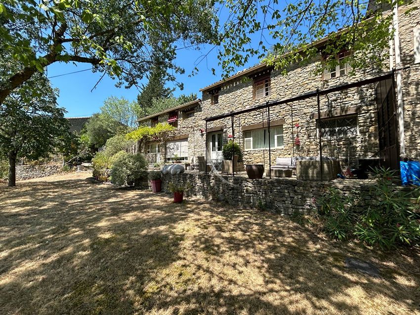 Image Façade à  maison mitoyenne de Fajac-en-Val