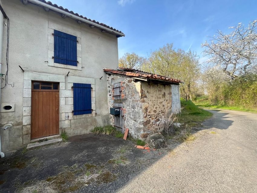 Image Façade à  maison individuelle de Chabrac