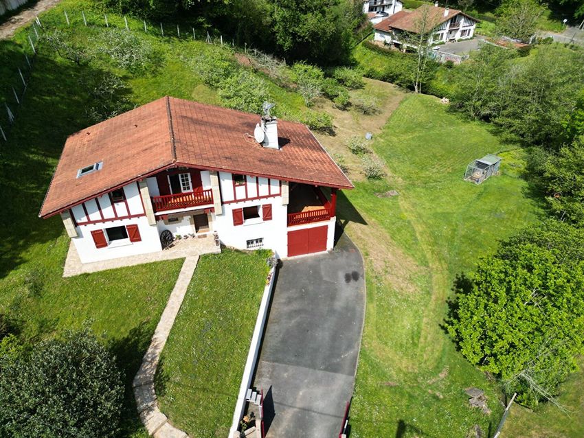 Image Façade à  maison individuelle de Biriatou