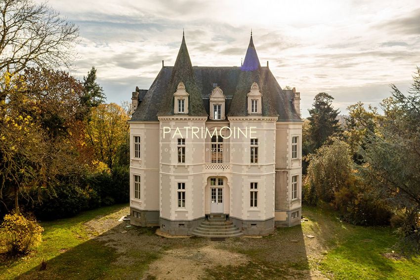 Image Façade à  château de La Chapelle-Erbrée