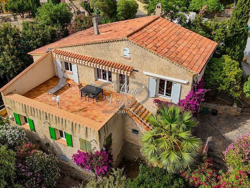 Image Façade à  maison individuelle de Rayol-Canadel-sur-Mer