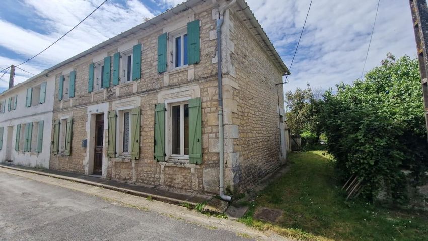 Image Façade à  maison de village de Le Gua