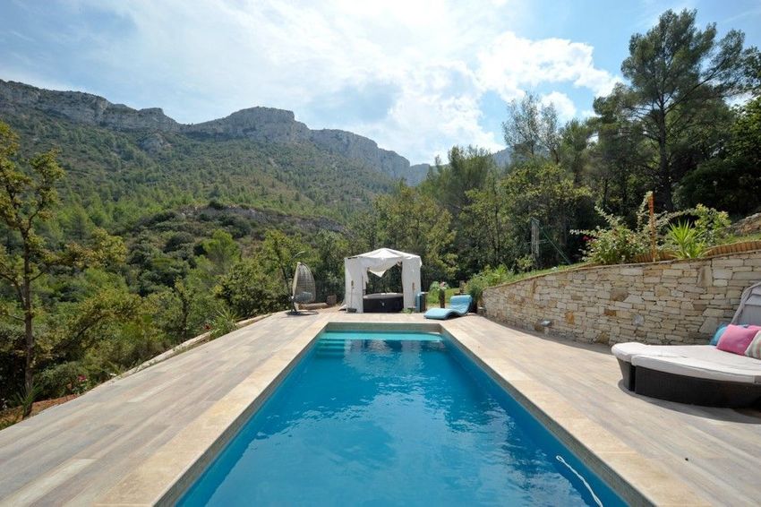 Image Piscine à  maison individuelle de Auriol