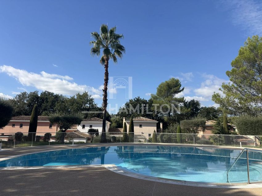 Image Piscine à appartement de Mougins