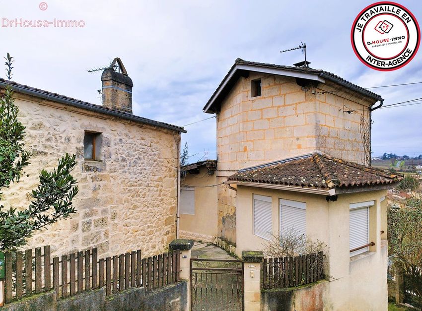 Image Façade à  villa de Tauriac