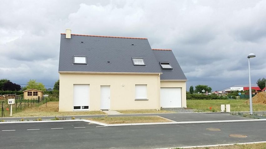 Image Façade à  maison individuelle de Écuillé