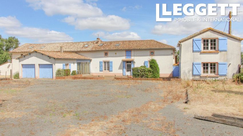 Image Façade à  maison individuelle de Faye-l'Abbesse