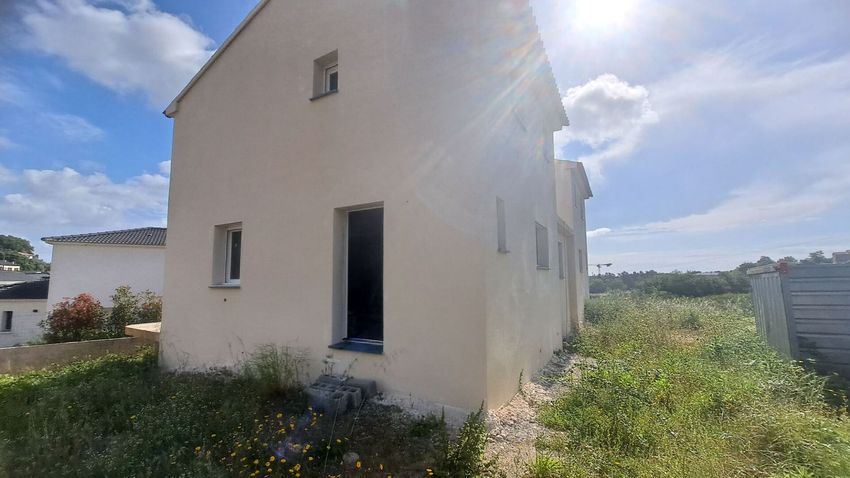 Image Façade à  maison individuelle de Lucciana