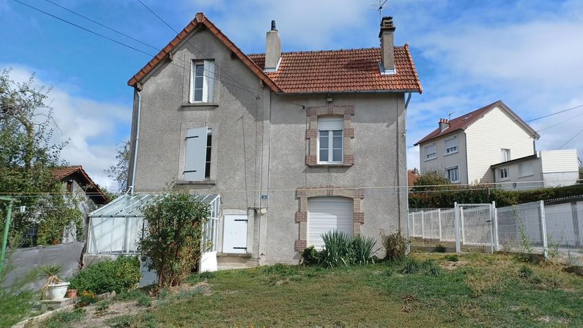 Image Façade à  propriété agricole de Guéret