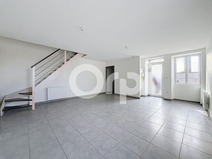 Image de  maison individuelle à Saint-Germain-Laval