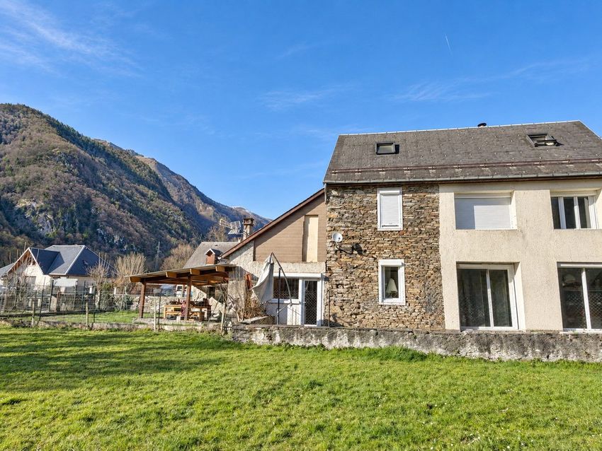 Image Façade à  maison individuelle de Salles-et-Pratviel