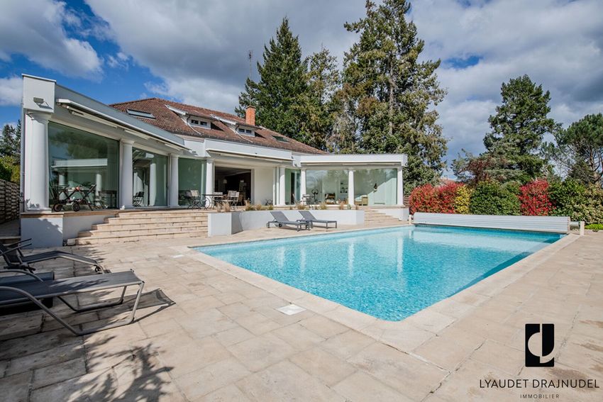 Image Piscine à  maison individuelle de Riorges