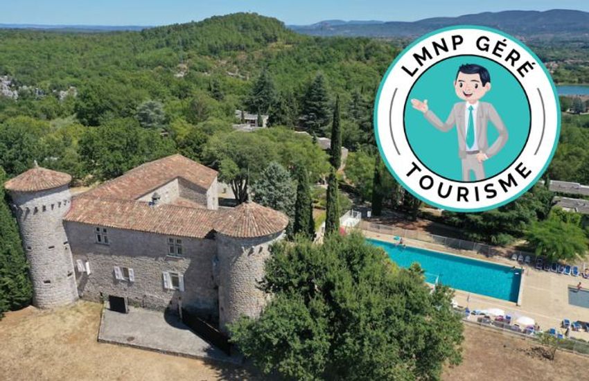 Image Piscine à appartement de Berrias-et-Casteljau