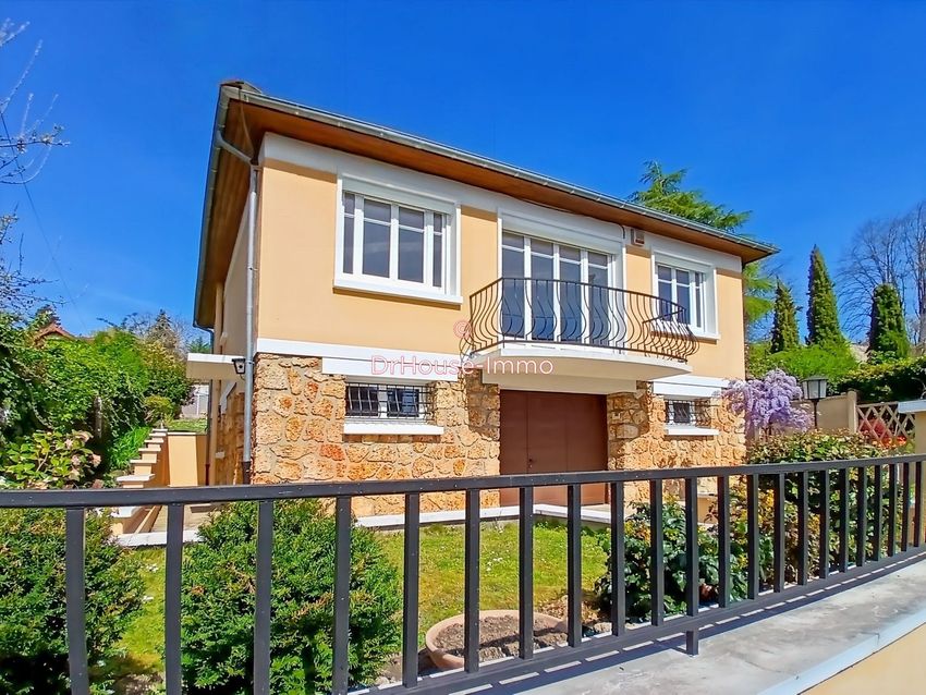 Image Façade à  villa de Palaiseau