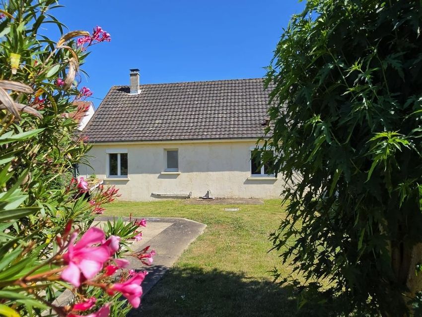 Image Façade à  maison individuelle de Saint-Pierre-d'Eyraud