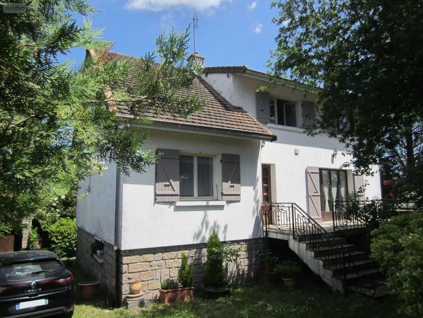 Image Façade à  maison individuelle de Le Breuil