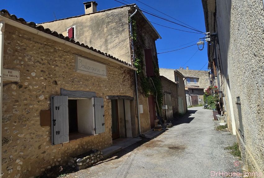 Image Façade à  maison jumelée de Allemagne-en-Provence