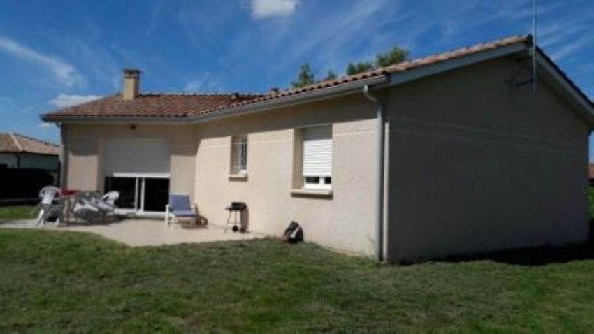 Image Façade à  maison individuelle de Auros