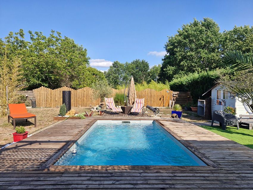 Image Piscine à  maison individuelle de Belin-Béliet
