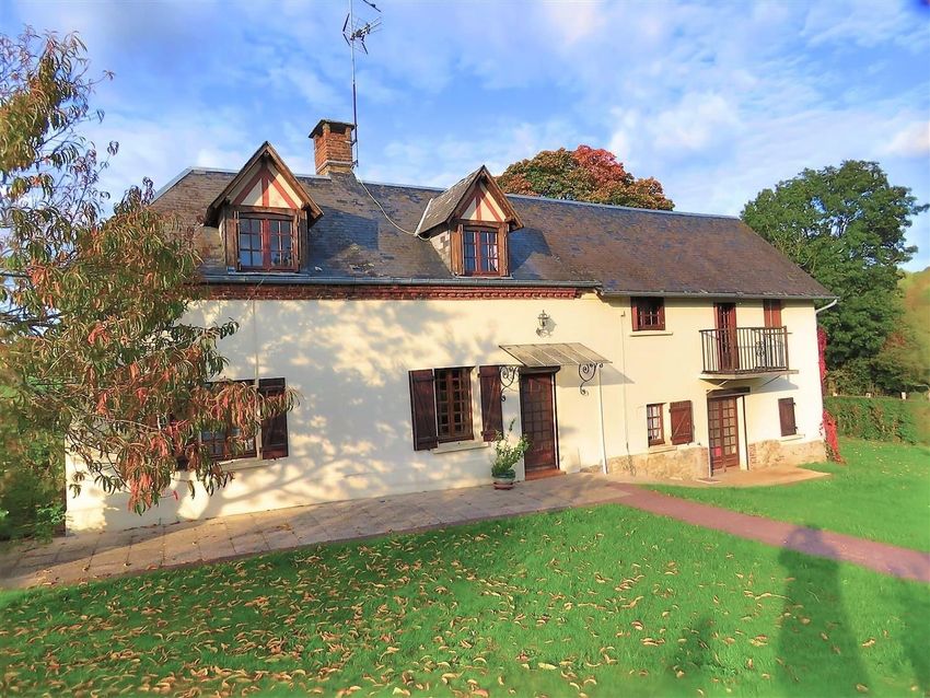 Image Façade à  maison individuelle de Gacé