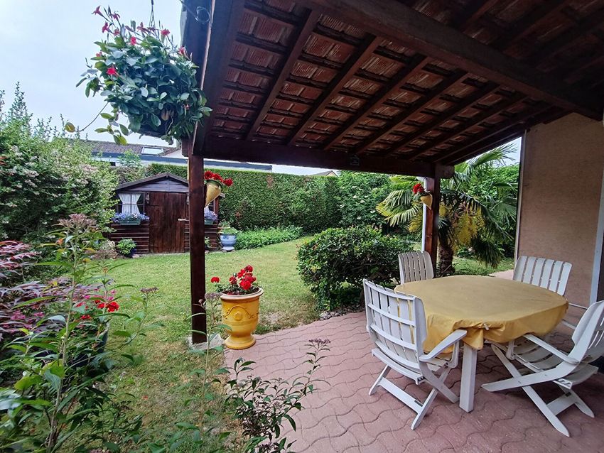 Image Terrasse à  maison mitoyenne de Fontenay-le-Fleury