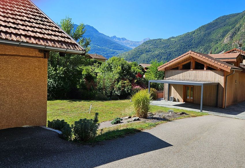 Image Façade à  maison individuelle de La Léchère