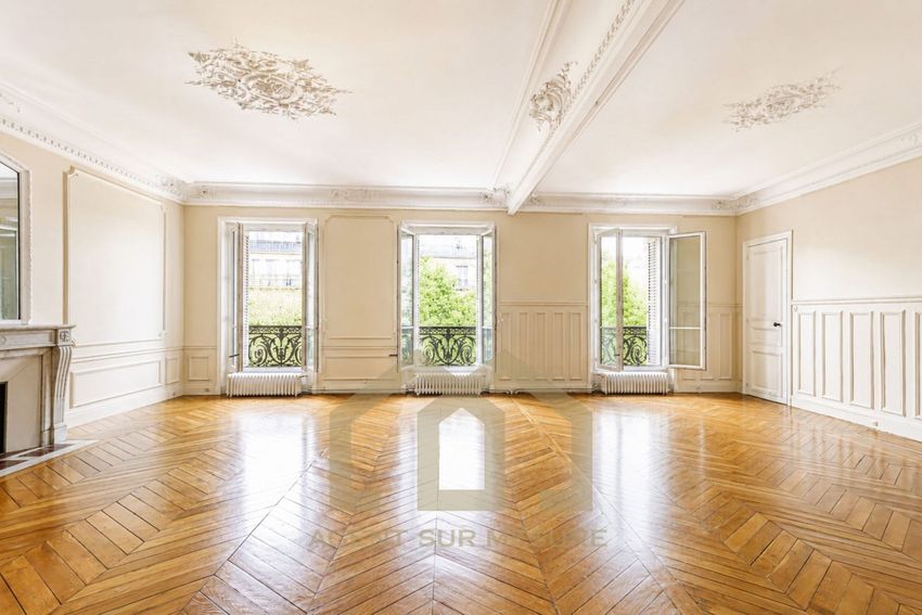 Image de appartement à 15 Boulevard Saint-Germain