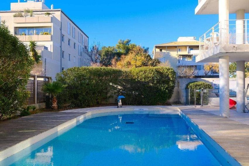 Image Piscine à appartement de Marseille 8e Arrondissement