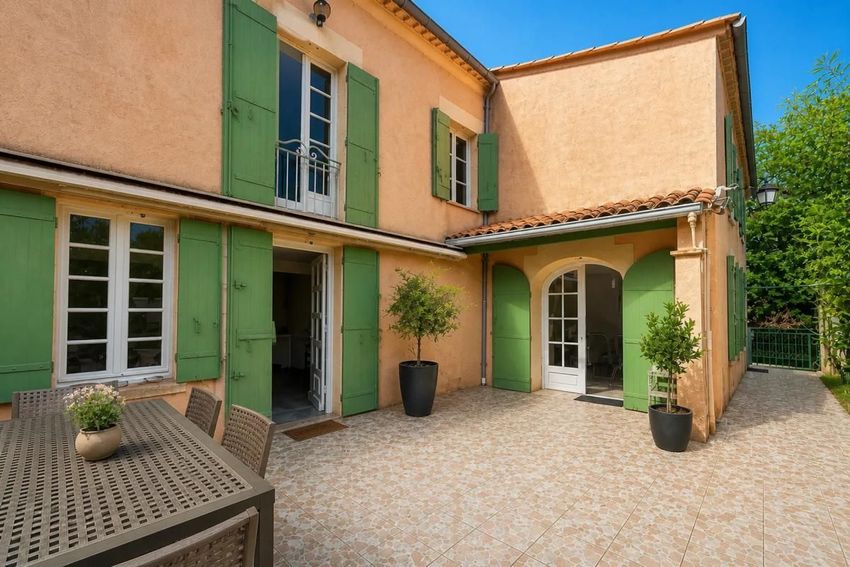 Image Façade à  maison individuelle de La Réole