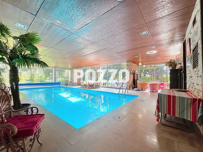 Image Piscine à  maison individuelle de Moyaux