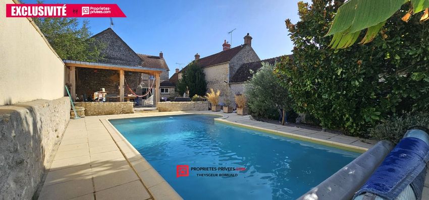 Image Piscine à  maison mitoyenne de Grangermont