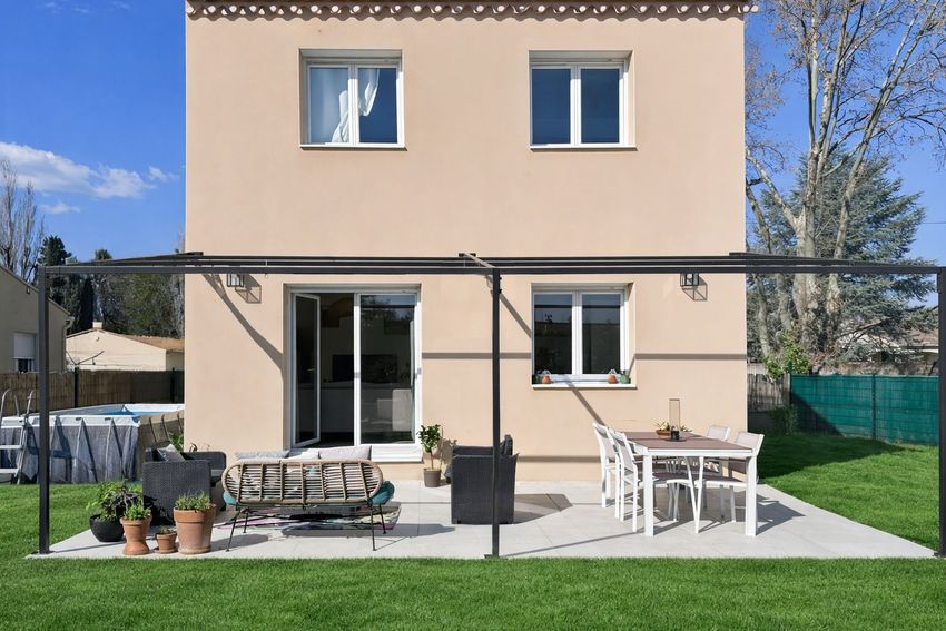 Image Façade à  maison individuelle de Maillane