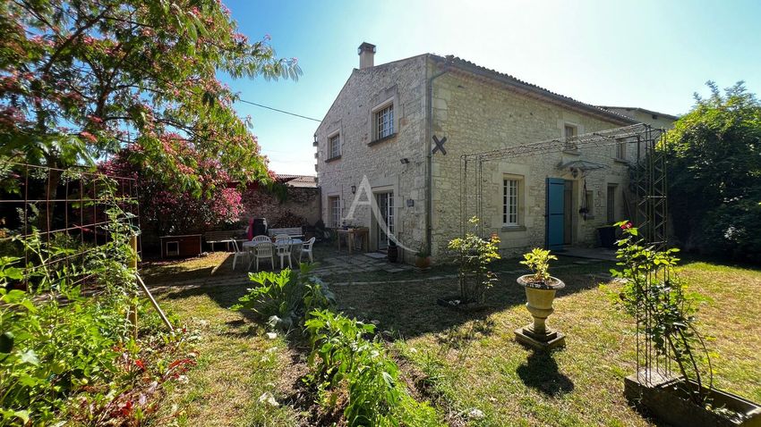 Image Façade à  maison mitoyenne de Médis
