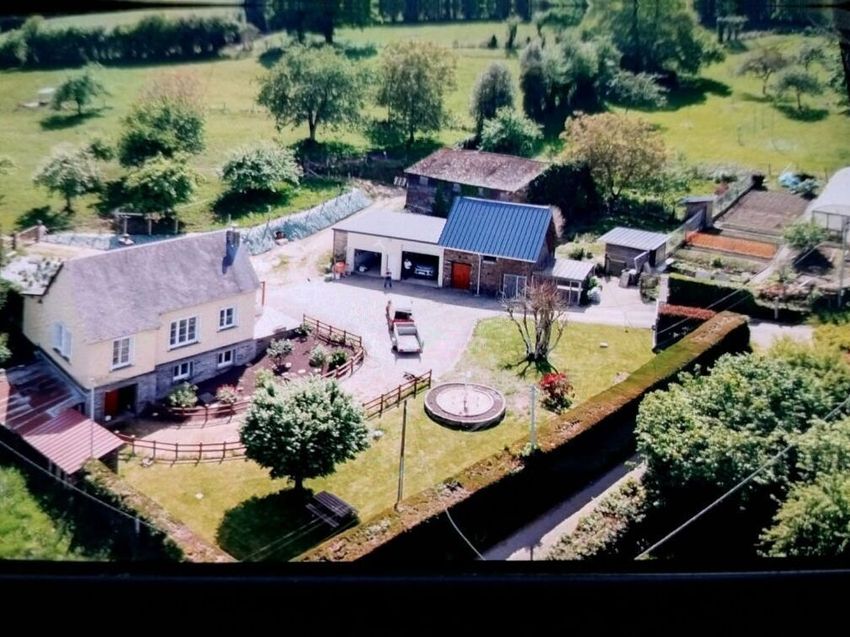 Image Piscine à  maison individuelle de Le Mesnil-Villement