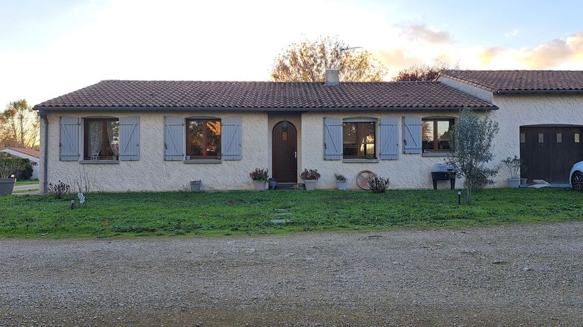 Image Façade à  maison individuelle de Cherveux