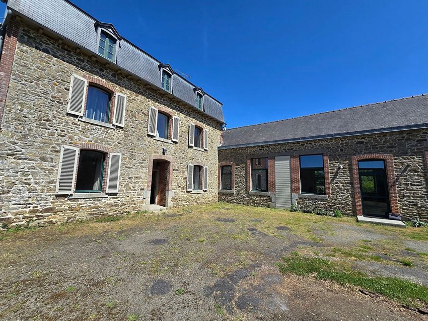 Image Façade à  maison individuelle de Arbrissel