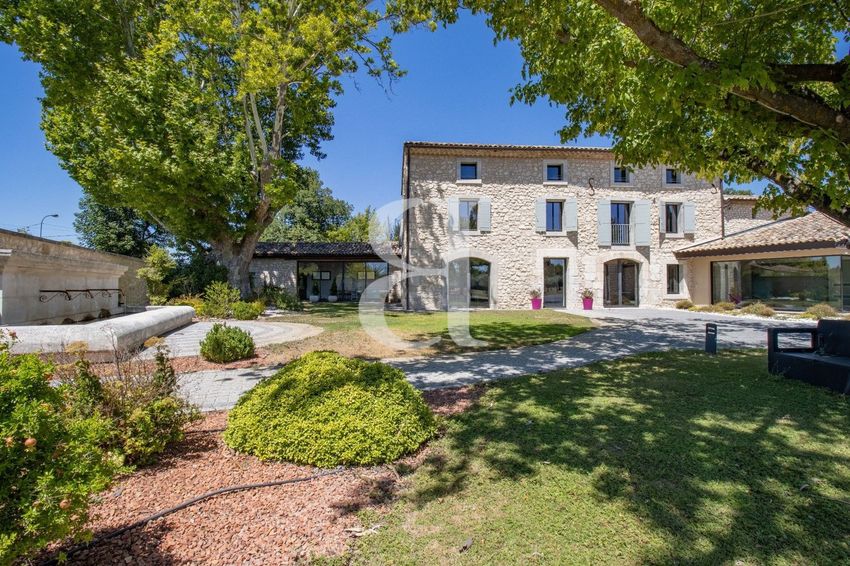 Image Façade à  maison individuelle de L'Isle-sur-la-Sorgue