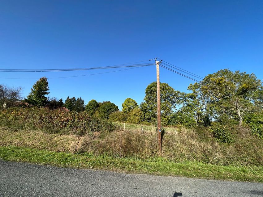 Image de terrain à Saint-Martin-de-Jussac