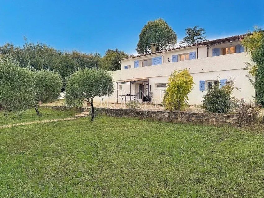 Image Façade à  maison individuelle de Seillons-Source-d'Argens