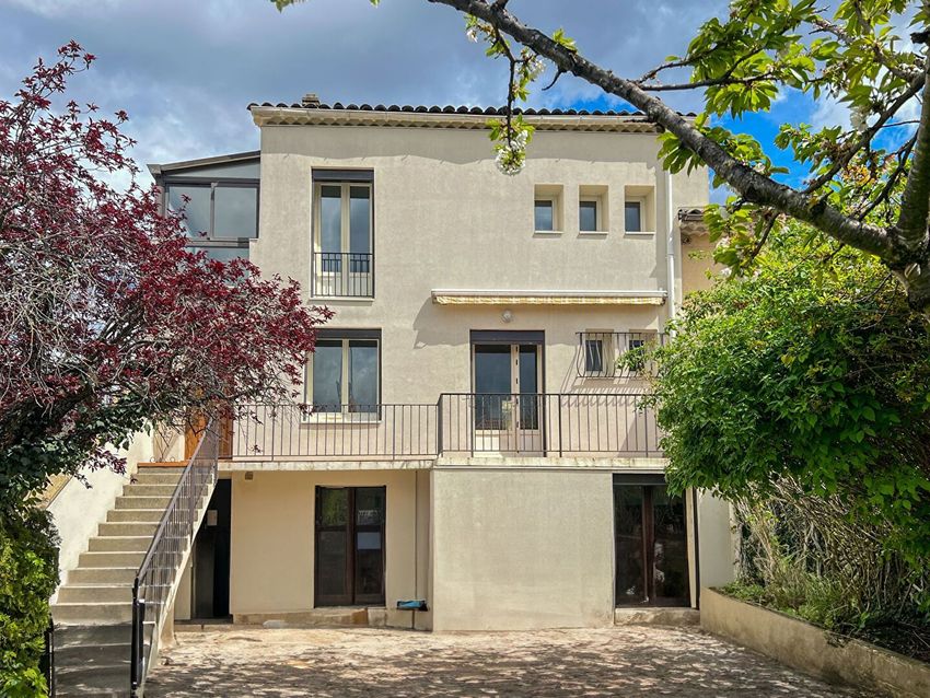 Image Façade à  maison mitoyenne de Digne-les-Bains